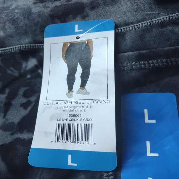 NWT Danskin Tie Dye Pockets Moisture Wicking Leggings New - Picture 3 of 7